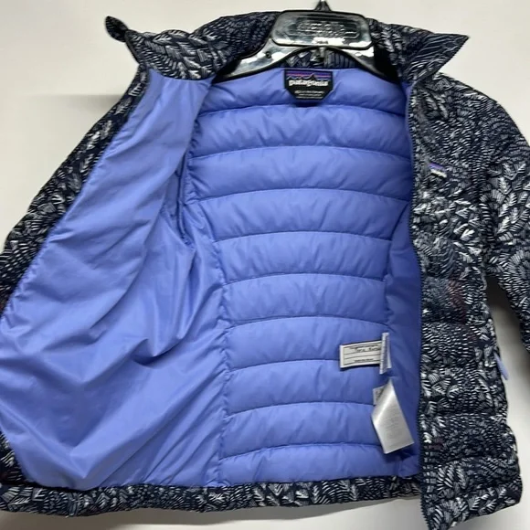 Patagonia Kids' Blue Patterned Jacket size Xs 5-6 down